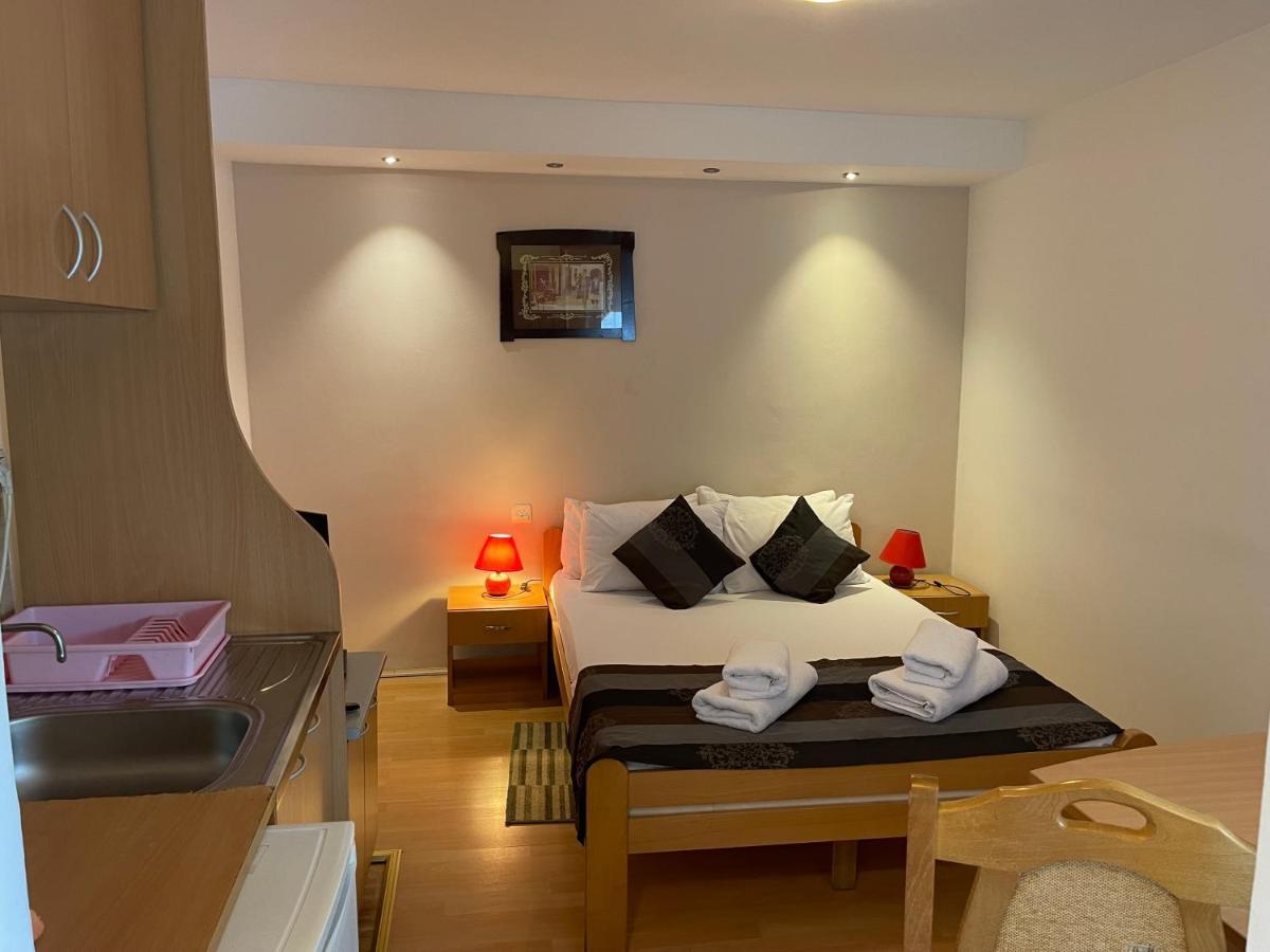 Guest Accommodation Zone Нишка Баня Екстериор снимка